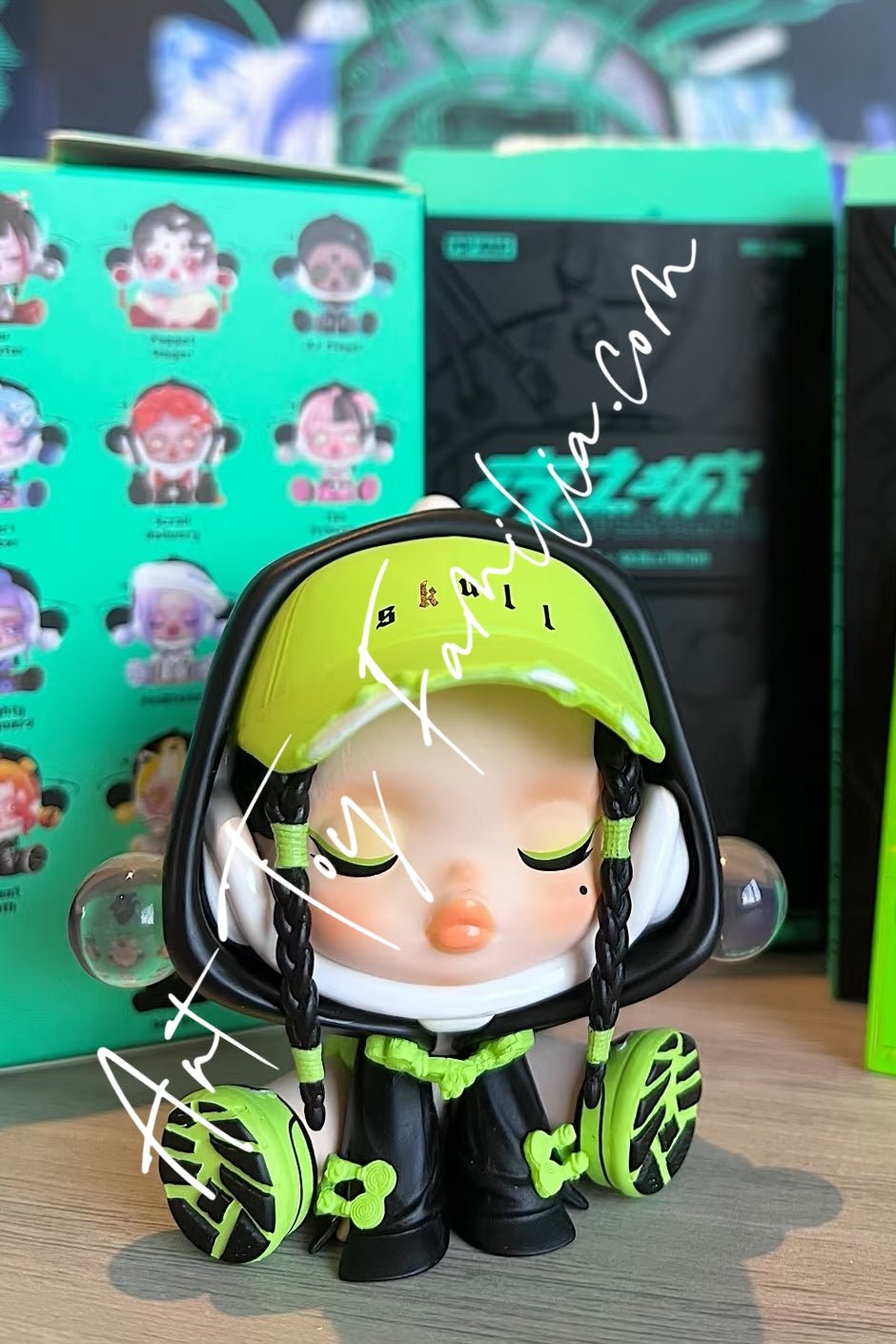 POP MART Skullpanda City Of Night Series