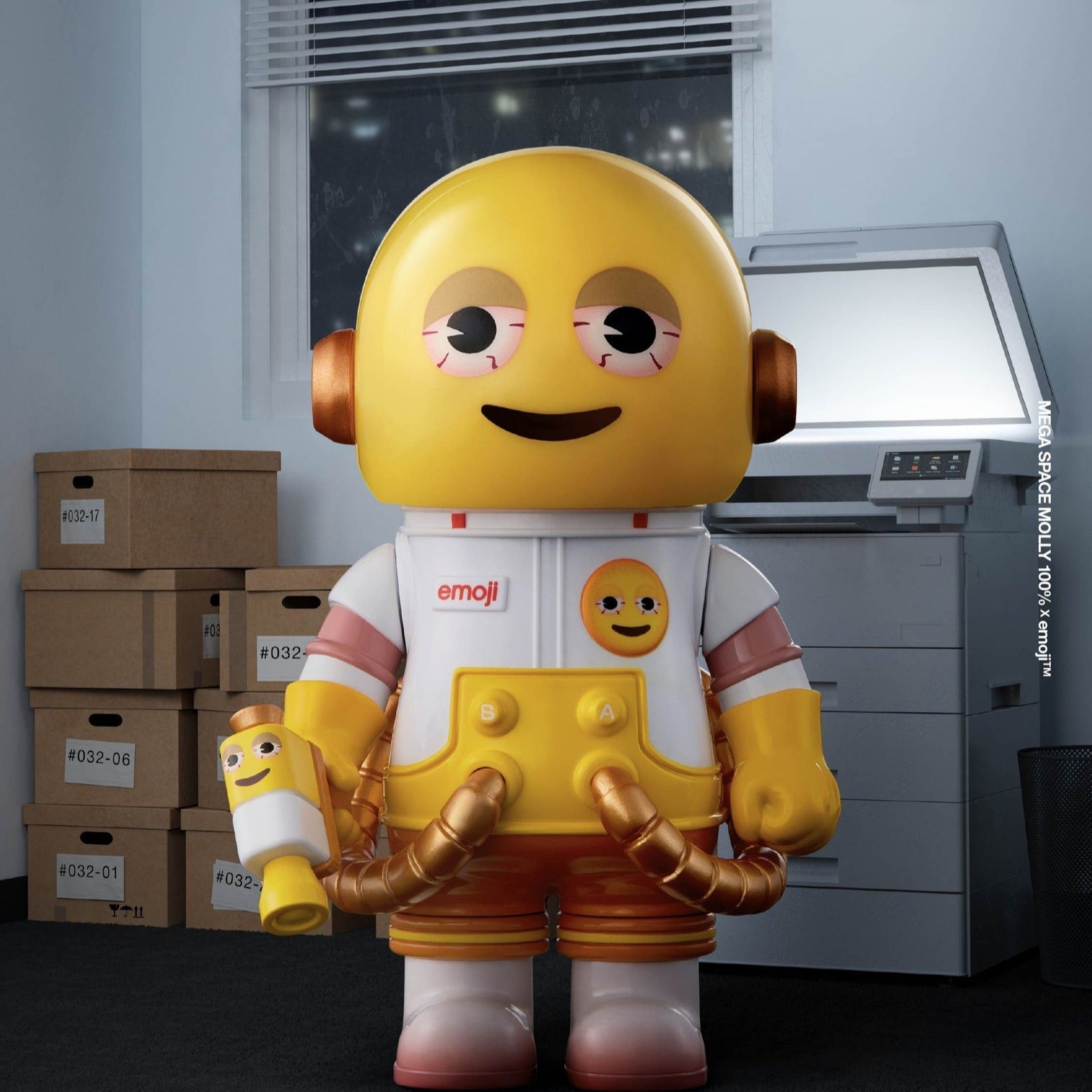 mega-space-molly-100-emojiв„ў-series  POP Mart MOLLY